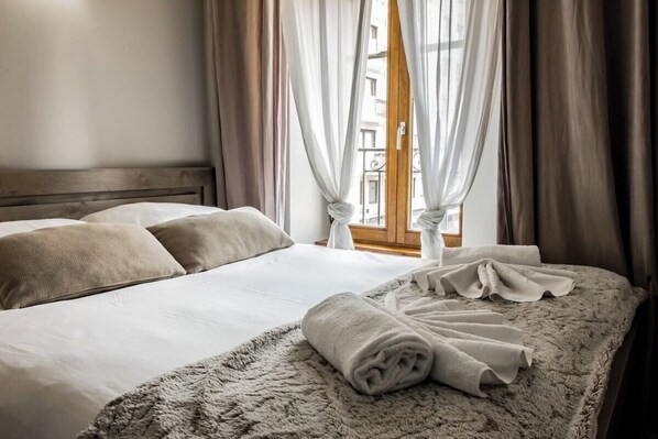 1 chambre, fer et planche à repasser, Wi-Fi gratuit, draps fournis