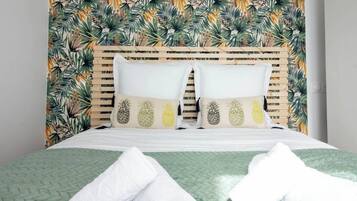 1 chambre, fer et planche Ă repasser, Wi-Fi gratuit, draps fournis