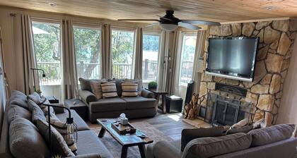 Paradise Cove with Lake Views Private dock & rooftop deck