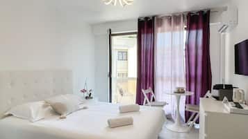 Iron/ironing board, free WiFi, bed sheets