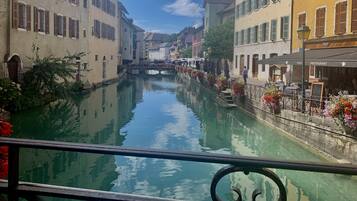 Vue depuis lâhĂ©bergement