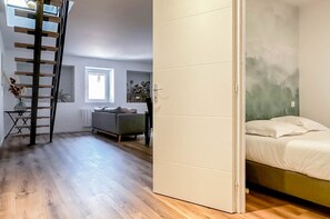 2 chambres, fer et planche à repasser, Wi-Fi gratuit, draps fournis
