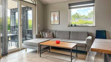 Fernseher, Tischfußball