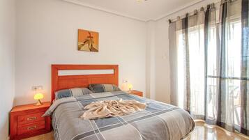 4 chambres, lit parapluie, Wi-Fi gratuit, draps fournis