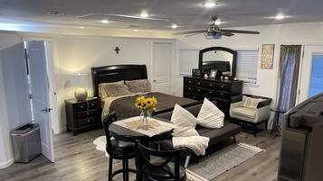 1 bedroom, WiFi, bed sheets