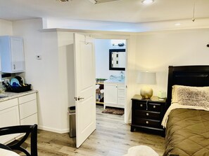 1 bedroom, WiFi, bed sheets - Serenity Home (LaPlace)