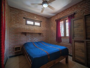 2 bedrooms, in-room safe, desk, free WiFi