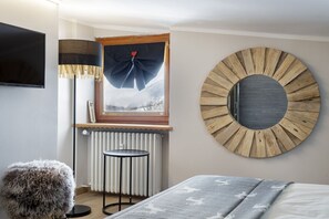 1 bedroom, WiFi, bed sheets - Pandora Mountain View con jacuzzi, private garage, ski room. (Breuil-Cervinia)