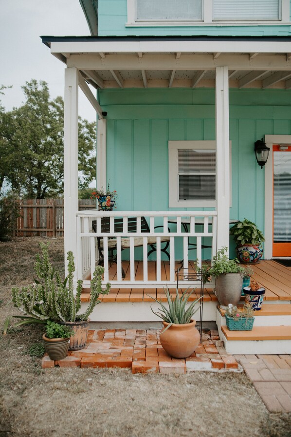 Terrace/patio - ROOM by "The Pearl" New Private Bd and Bath (SAN ANTONIO)