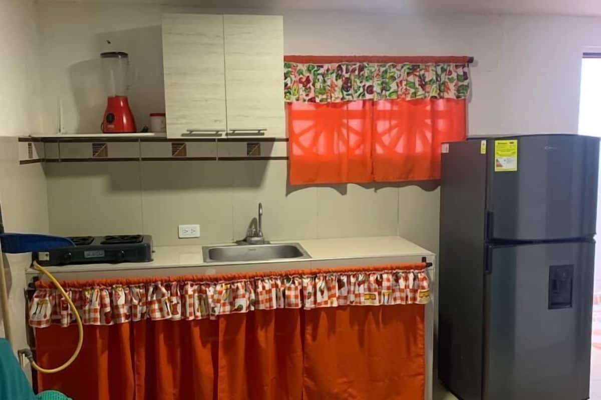 Standard Room | Desk, laptop workspace, WiFi (free), individually decorated