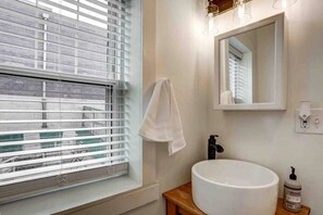 Interior - Beautiful Boho Villa on Vine in the heart of Lancaster (Lancaster)