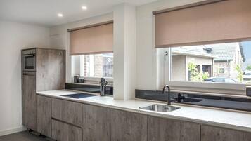 Kühlschrank, Herdplatte, Geschirrspüler