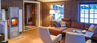 Koselig bolig i Ulnes med badstue