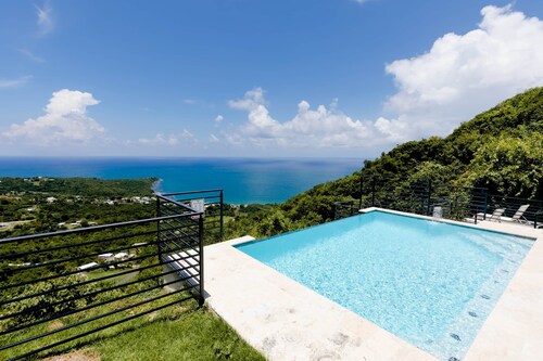Private 2BR/2.5 BA W. Ocean View & Infinity Pool