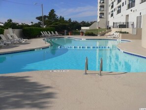 Innenpool, beheizter Pool