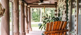 Ranch on 7 acre of natural beauty with Cozy Cabin & Barn