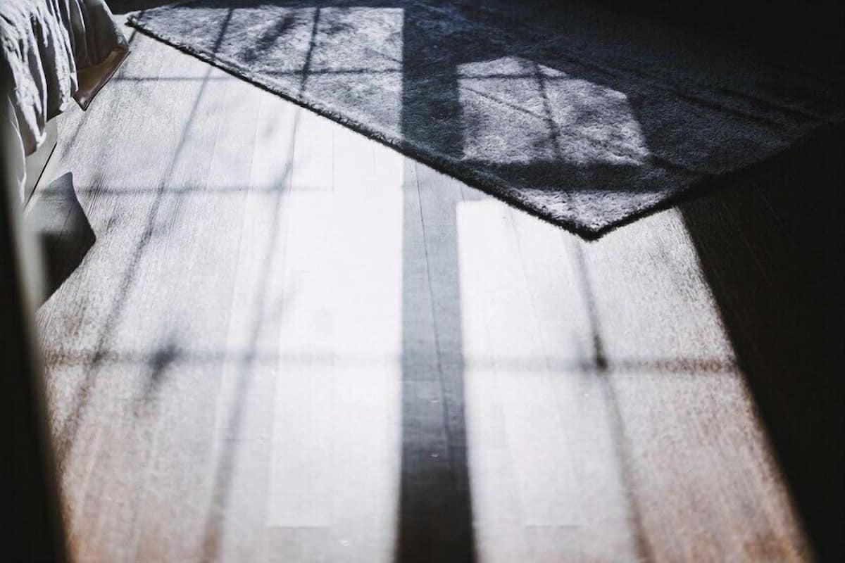 Room (NINETEEN)