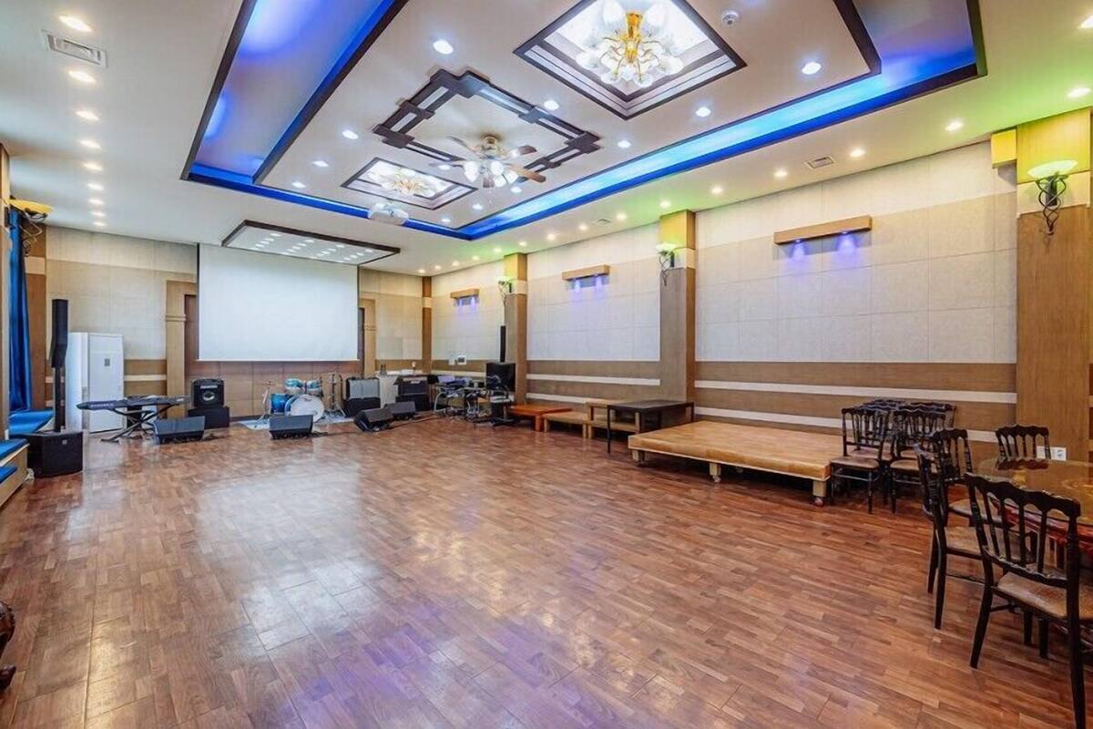 ルーム (Byeolgwan Large Room)