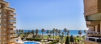 Awesome apartment in Oropesa with swimming pool