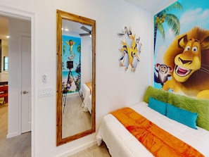 Family House, Multiple Bedrooms, Private Pool | 8 bedrooms, individually decorated, individually furnished, desk