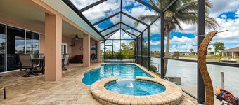 Where waters intersect and Dreams unwind! Kayak, Bikes, Heated Pool & Spa - Villa Cayman - Roelens