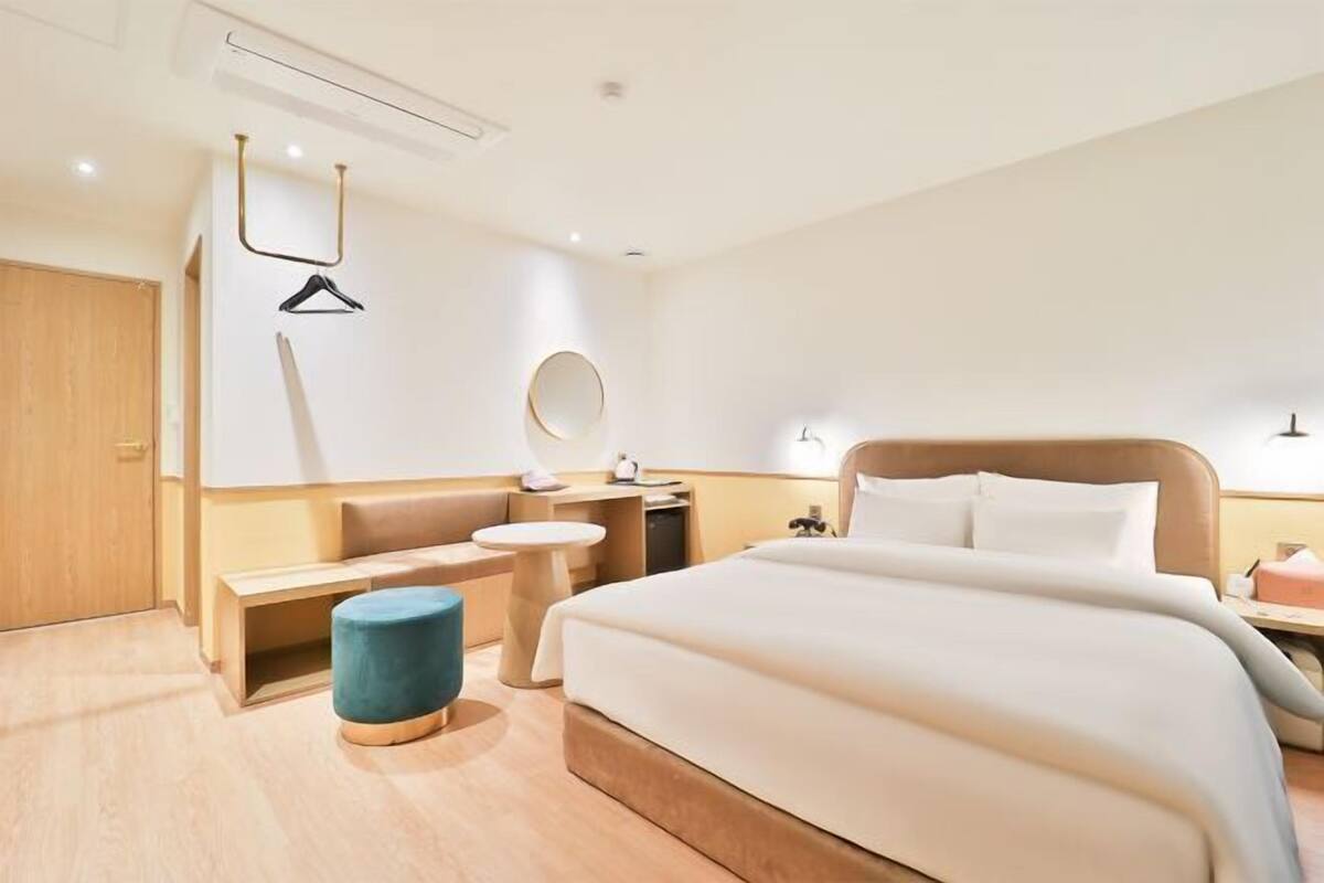 Premium bedding, individually decorated, individually furnished