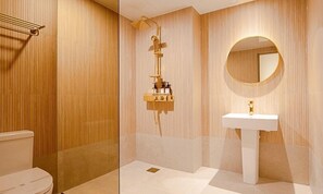 Free toiletries, hair dryer, bathrobes, slippers - GUMDAN IPPDA HOTEL (Incheon)