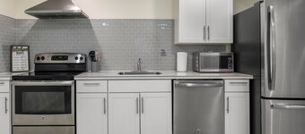 Cozy Place to Work and Unwind Sleeps 7