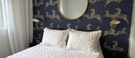 2 bedrooms, desk, iron/ironing board, travel cot