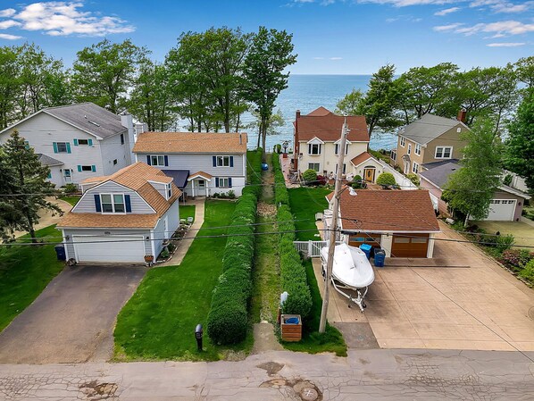 Exterior - ~Booking Year-Round~ 4B 2.5 BATH Updated Grandview Bay Home (Angola)