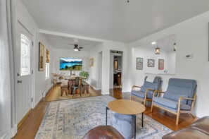 Interior - ~Booking Year-Round~ 4B 2.5 BATH Updated Grandview Bay Home (Angola)