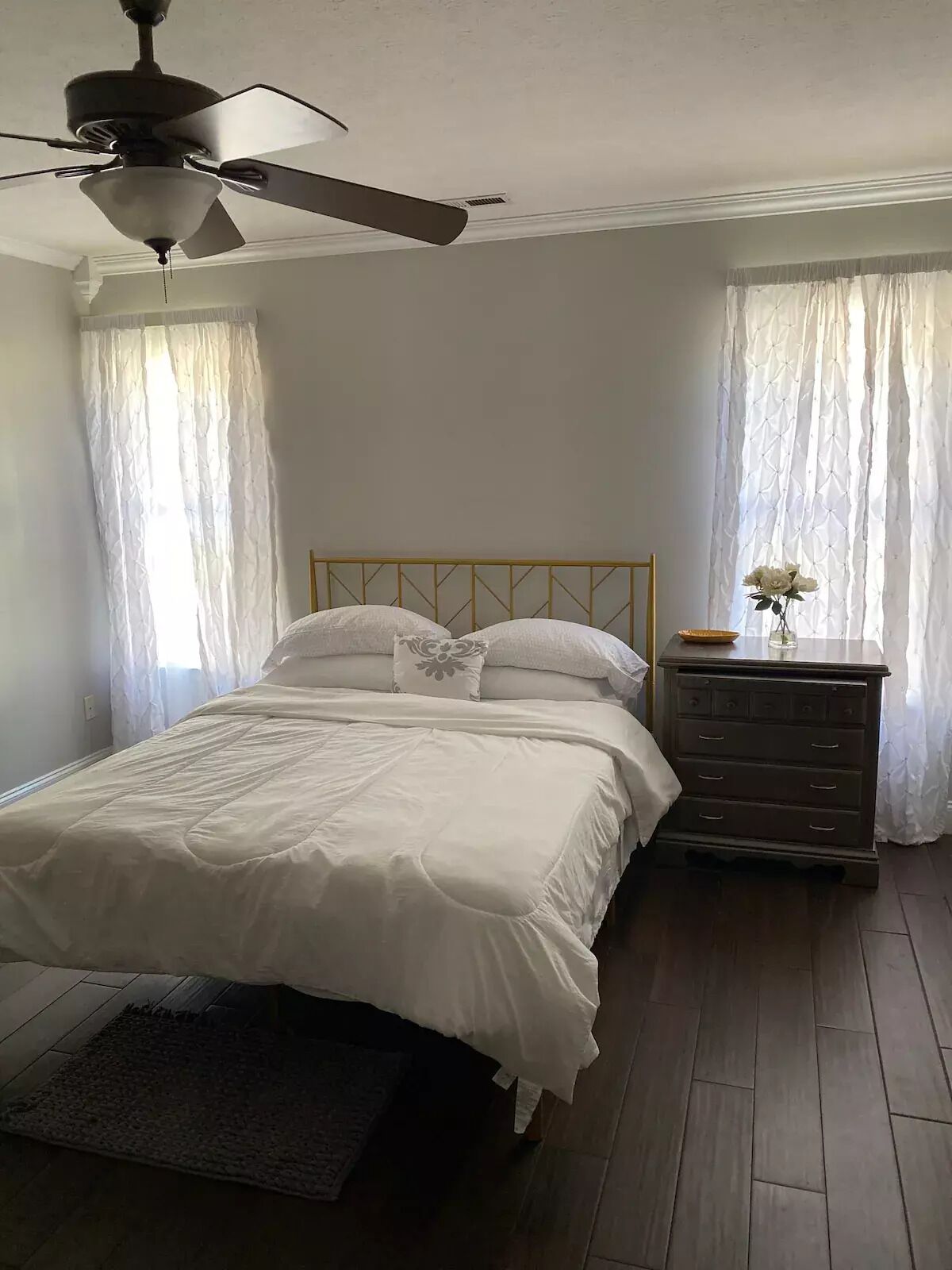 4 間睡房、Wi-Fi、床單