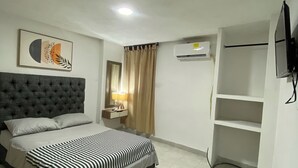 3 عدّة غرف نوم وواي فاي مجانًا وملاءات أسرّة