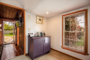 Casa de campo Deluxe | Sala de estar | Una Smart TV, una impresora