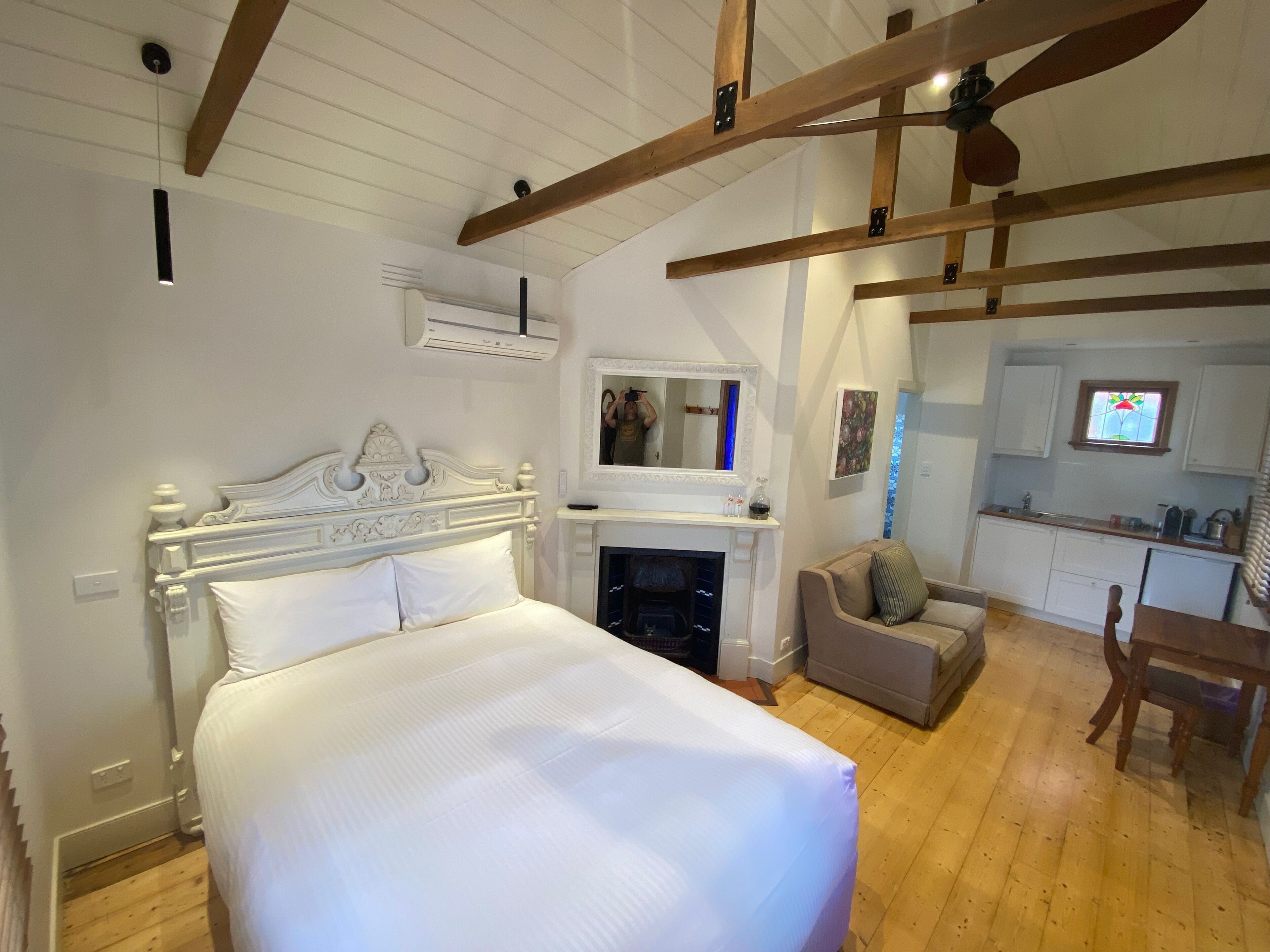 Egyptian cotton sheets, premium bedding, down comforters, pillowtop beds