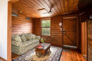 Casa de campo Deluxe | Sala de estar | Una Smart TV, una impresora