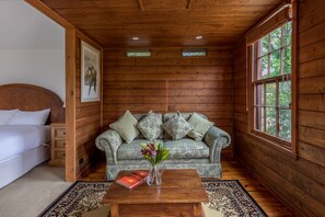Deluxe-Ferienhaus | Wohnbereich | Smart-TV, Drucker