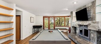 Titan: Theater, Heated Pool, Gym, Billiards