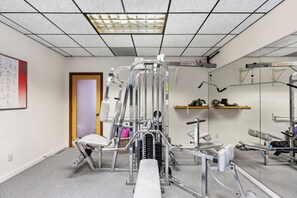 Fitness facility - Titan: Theater, Heated Pool, Gym, Billiards (Santa Rosa)