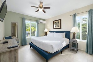 3 habitaciones, tabla de planchar con plancha, wifi y ropa de cama 