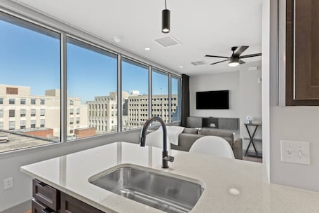 Interior. 175 LEX - Stunning Downtown Views on Main Street!