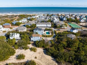 Exterior - Secluded 3min Walk to Beach! Private Pool & Spa (Corolla)