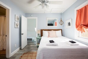 4 bedrooms, iron/ironing board, WiFi, bed sheets - Secluded 3min Walk to Beach! Private Pool & Spa (Corolla)