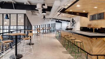 Bar (in der Unterkunft)