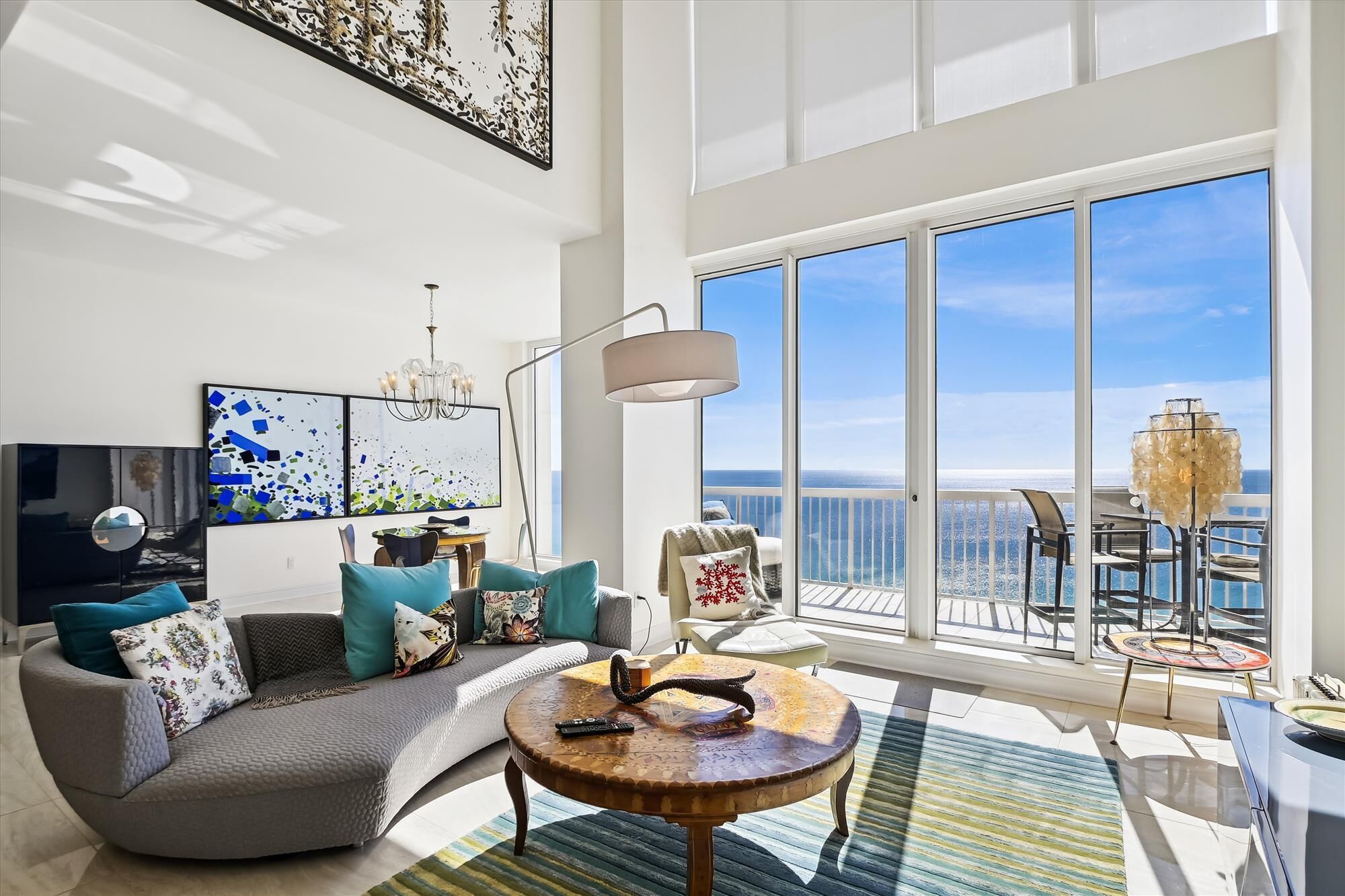 Gorgeous 3 BR Penthouse at Silver Beach