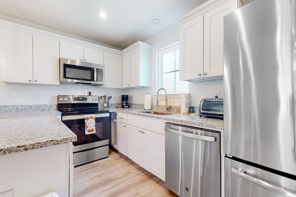 Fridge, microwave, oven, stovetop