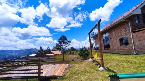 Property grounds - House with beautiful view (Déleg)