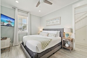 5 Schlafzimmer, Allergikerbettwaren, Bügeleisen/Bügelbrett, WLAN