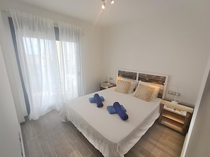 2 bedrooms, iron/ironing board, WiFi - Modern and cozy apt 300 meters from the beach (Caleta de Fuste)