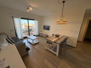 TV - Modern and cozy apt 300 meters from the beach (Caleta de Fuste)
